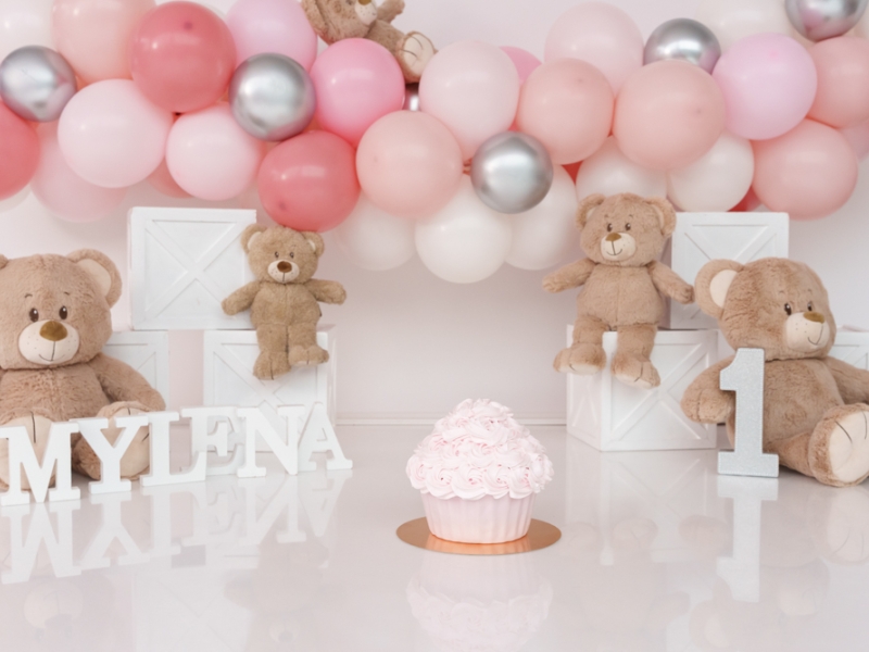 608. Beren in roze en zilver