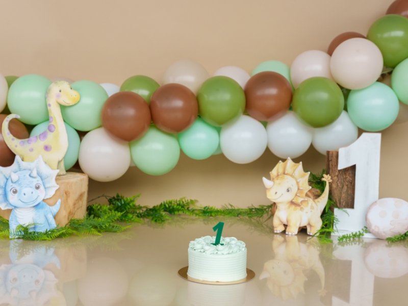 624. Dino thema