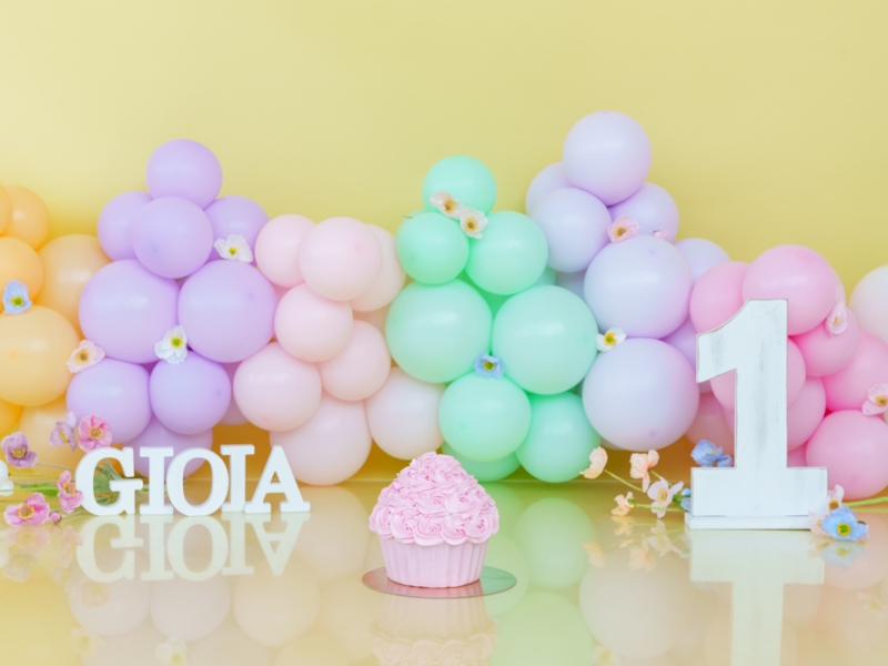 646. Pastel bloemen en ballonnen
