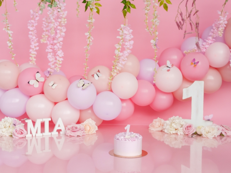 652. Ballonnen en bloemen in roze